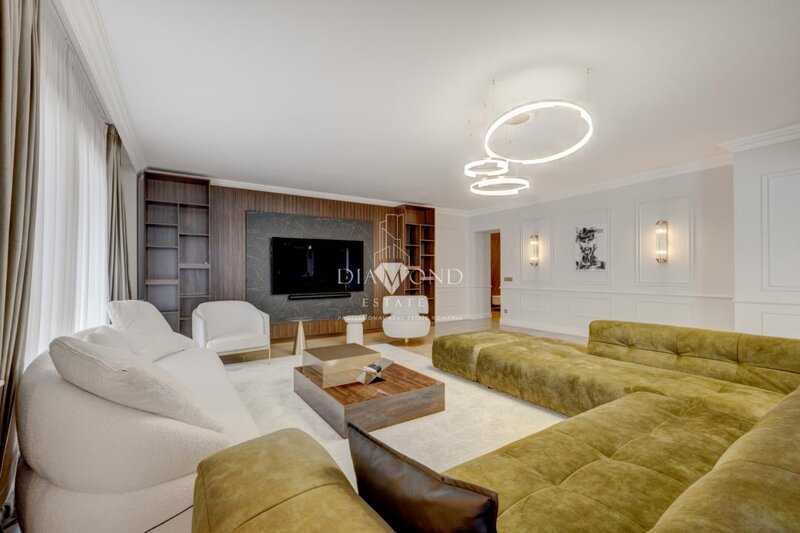UpGround, % comision, penthouse impresionant, priveliste de exceptie.