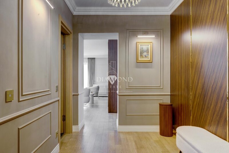 UpGround, % comision, penthouse impresionant, priveliste de exceptie.